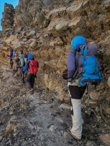 6-days-mount-meru-climbing