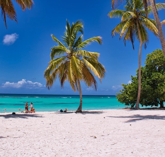 8-days-safari-and-beach-combo-tsavo-and-diani-3 8-days-safari-and-beach-combo-tsavo-and-diani-3